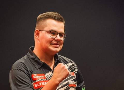 GIAN VAN VEEN AVERAGES OVER 107 TO BEAT NIJMAN AND SEAL POLAND DARTS OPEN SEMI-FINAL SPOT
