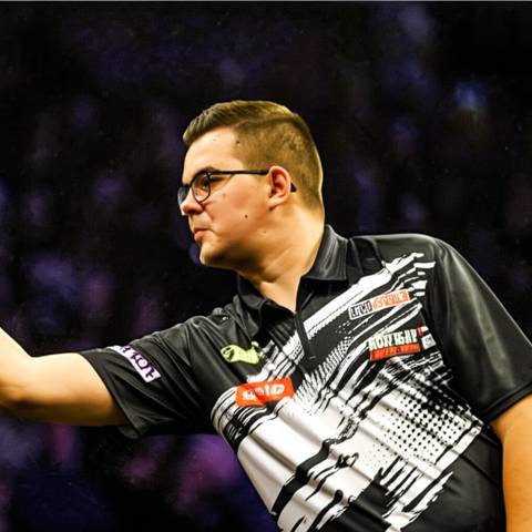 GIAN VAN VEEN'S FINAL FRUSTRATION CONTINUES AS STEPHEN BUNTING CLAIMS FIRST PREMIER LEAGUE NIGHT WIN IN BELFAST
